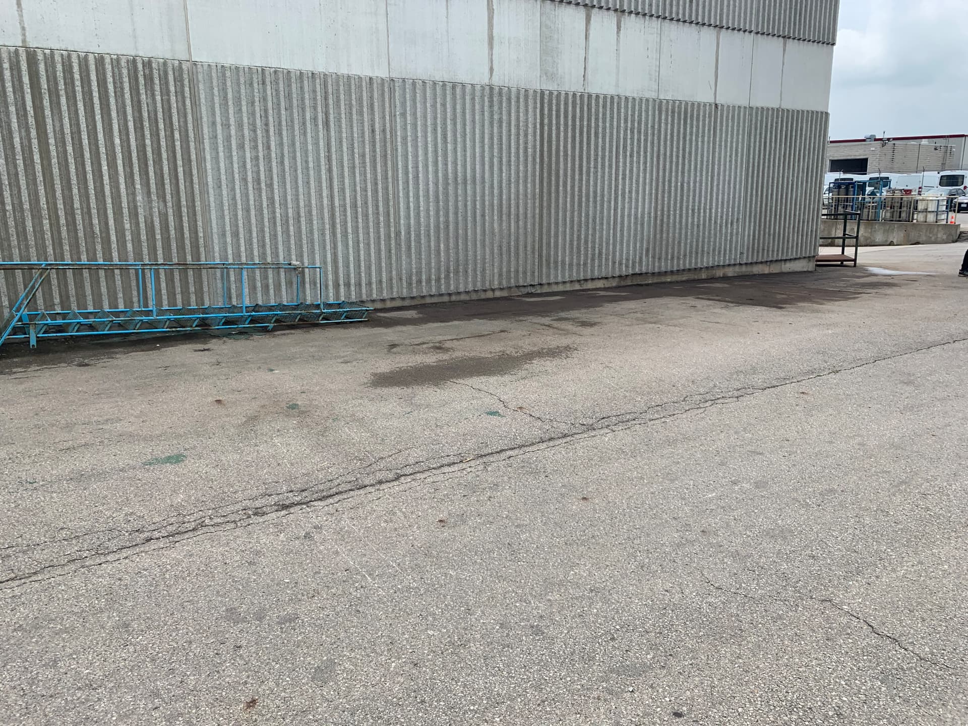 Commercial pallet removal — after